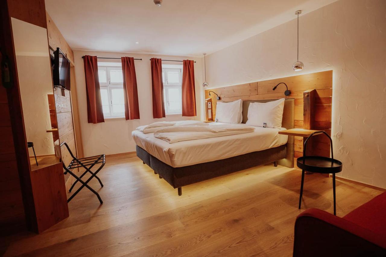 Altstadtmittehotel Sonne Dinkelsbühl Dış mekan fotoğraf